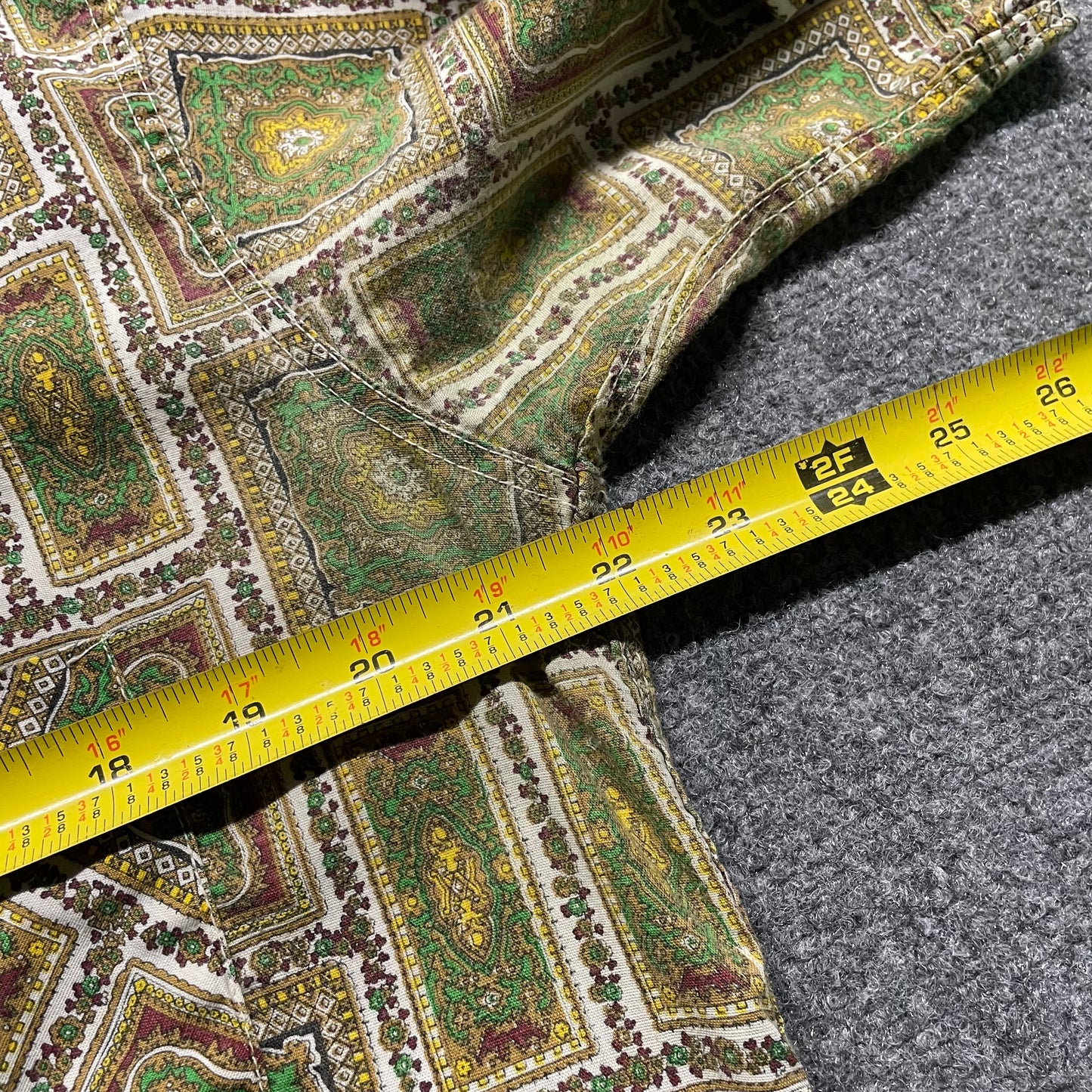 1980s Perma Press Button Up - L