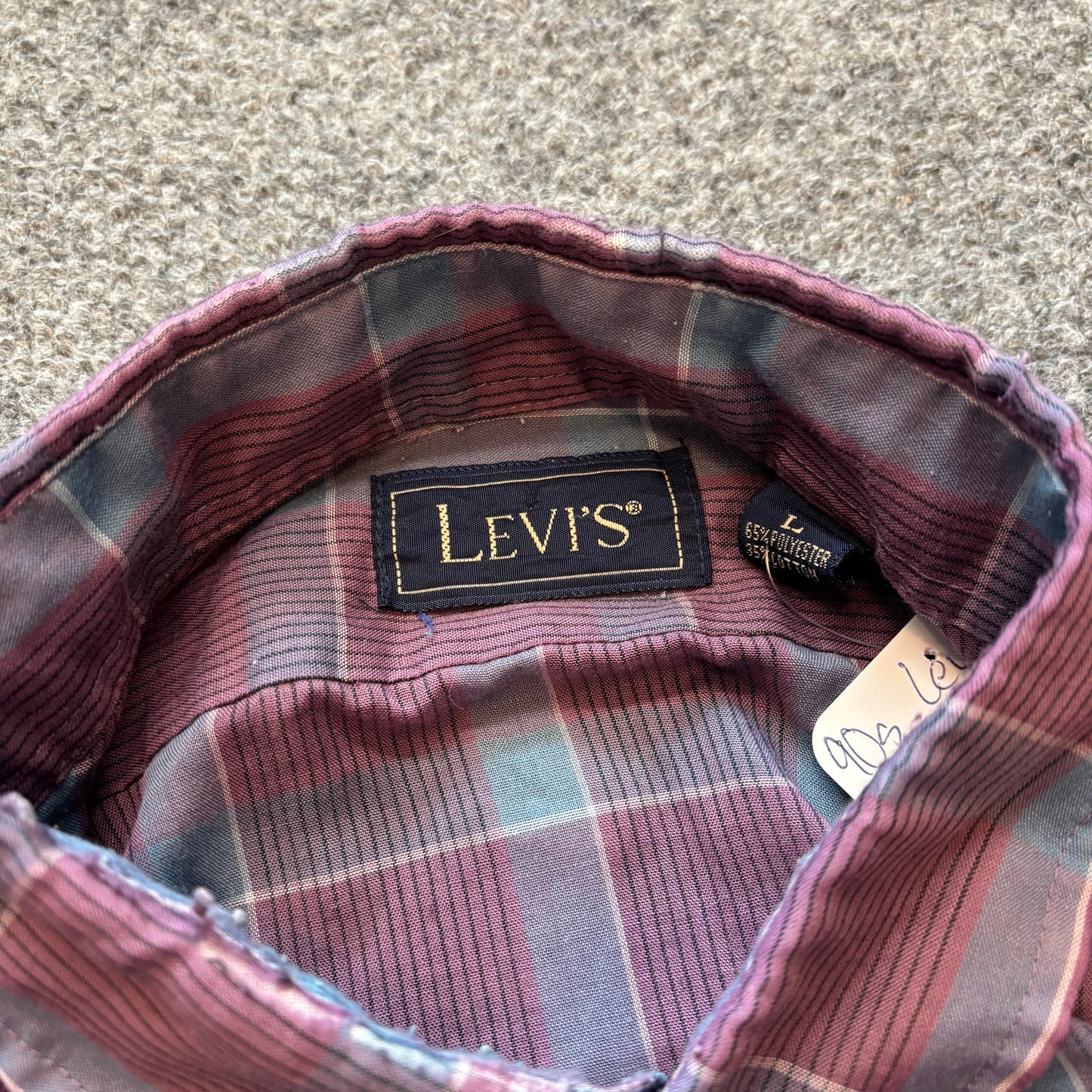 Vintage Levi’s Button Up - L