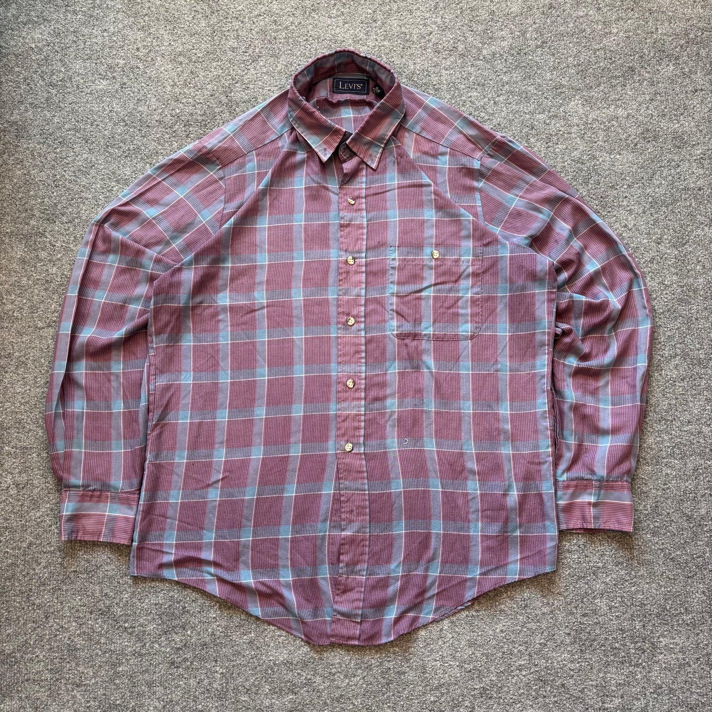 Vintage Levi’s Button Up - L