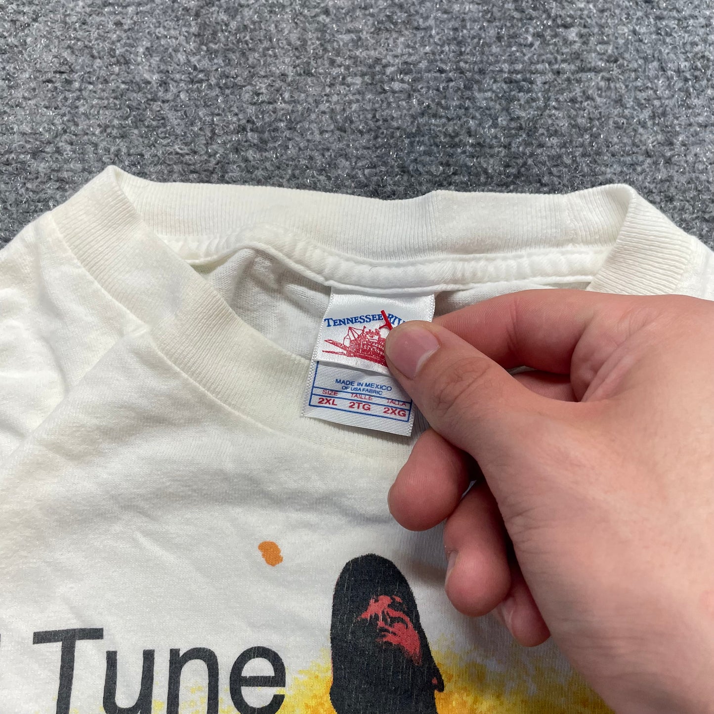 2000s Jesus iTunes Parody Shirt - 2XL