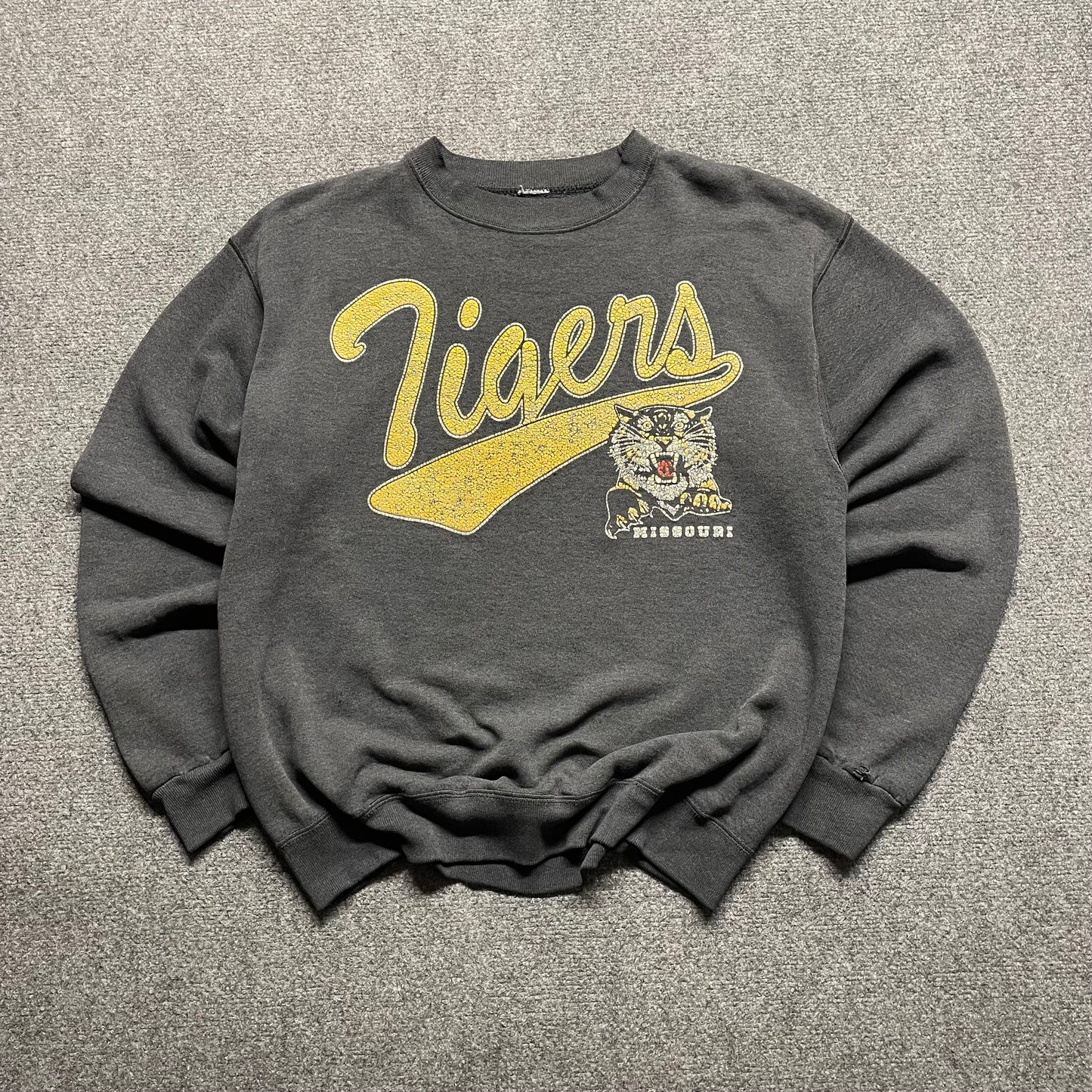 90s Missouri Tigers Sweatshirt - L