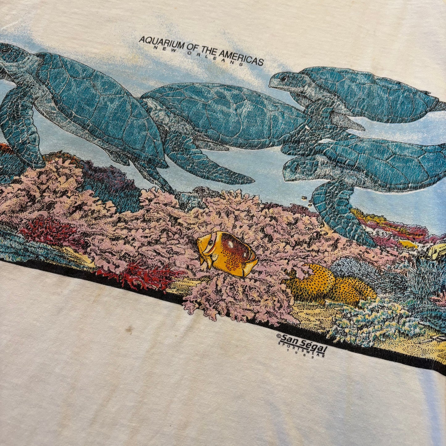 90s Wrap Around Aquarium of the Americas Shirt - L