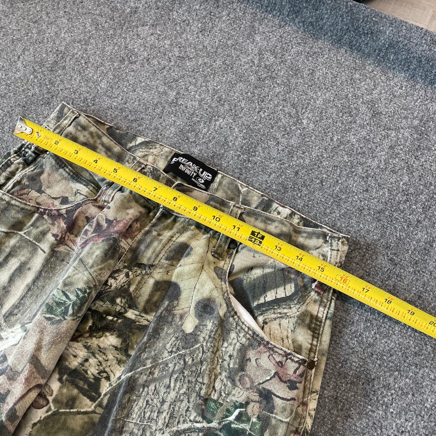 Mossy Oak Camo Jeans - 32x30