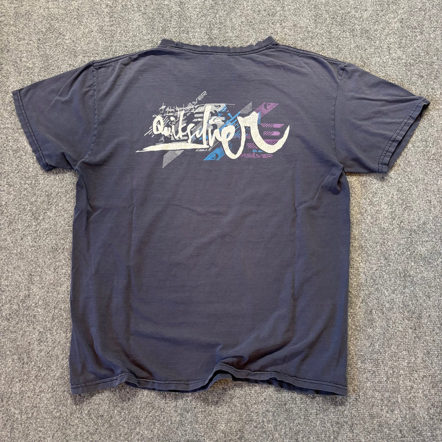 2000s Quiksilver T-Shirt - L