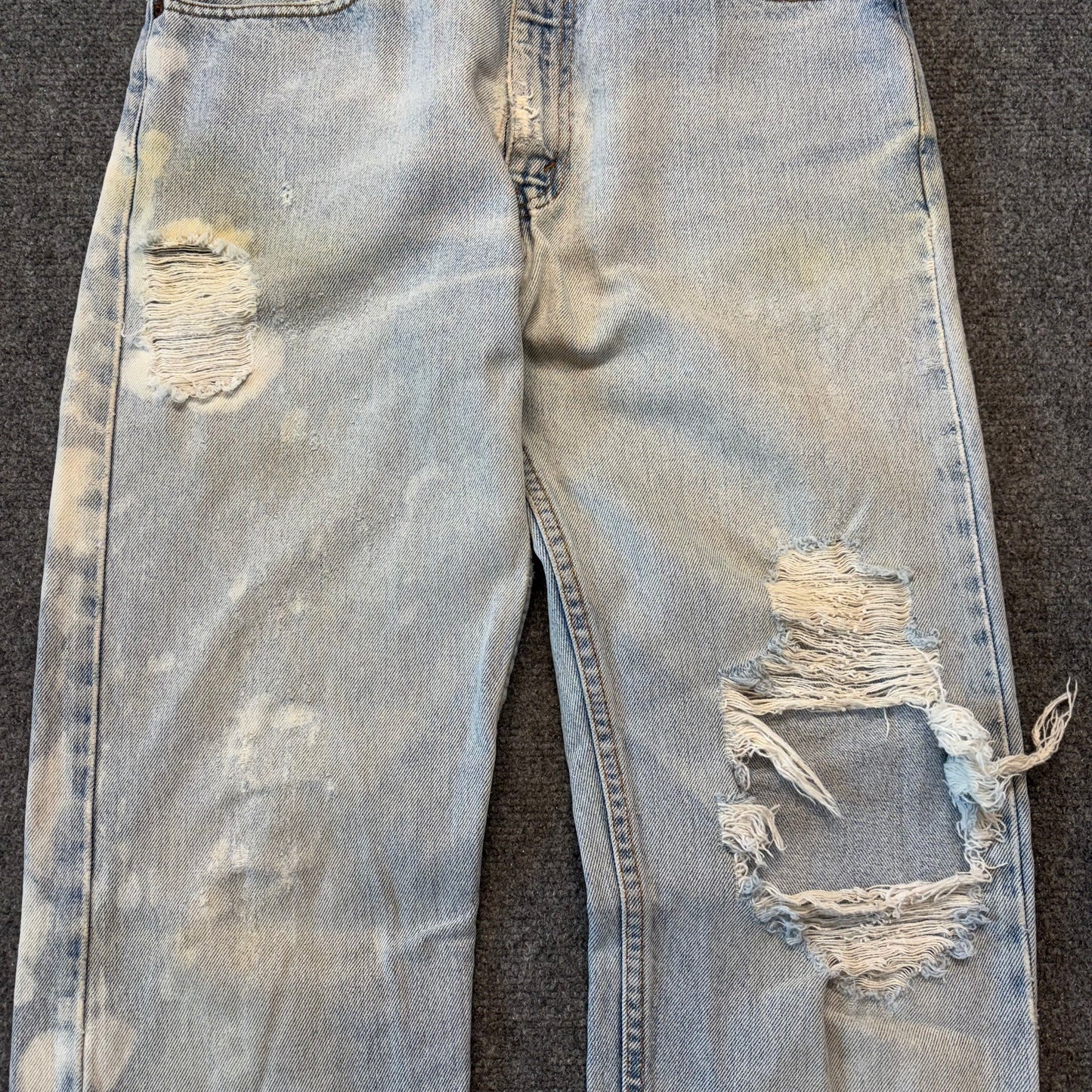 90s Levi’s 505 Bleached & Distressed Jeans - 32x34
