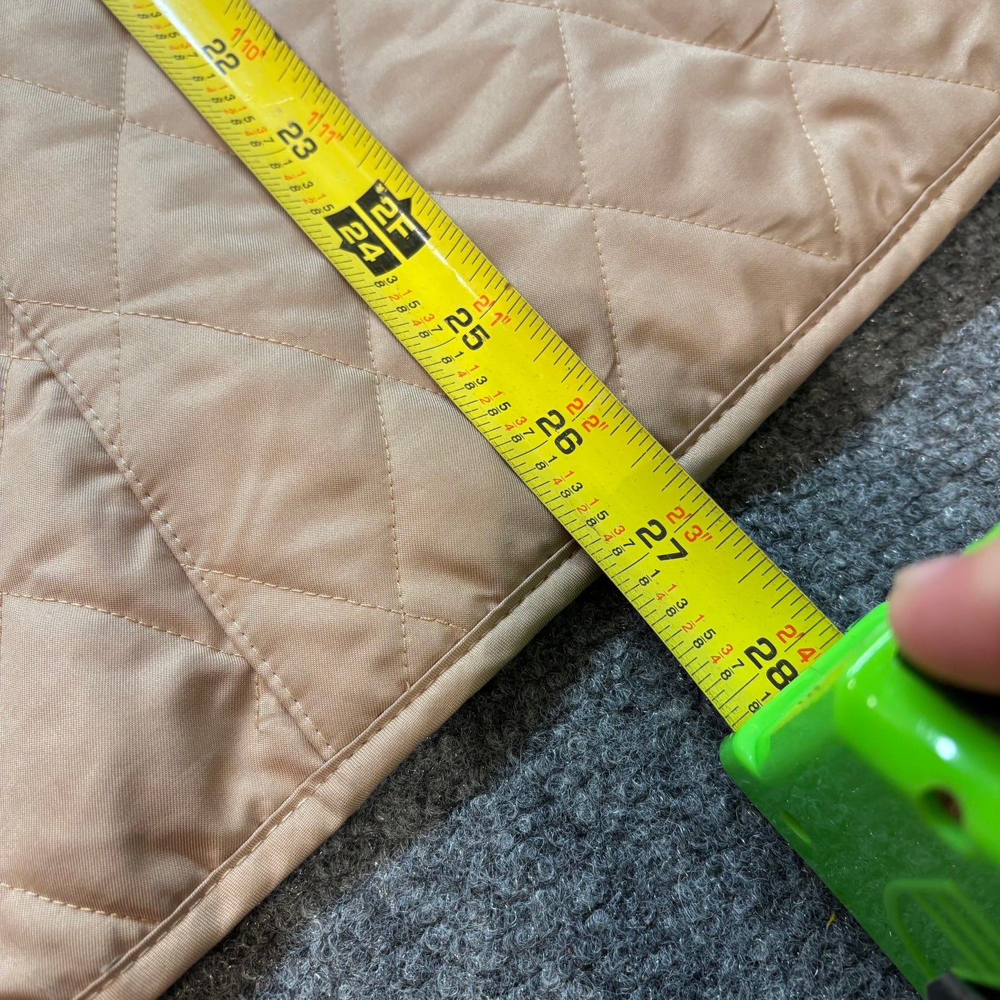 Women’s Burberry Jacket - L