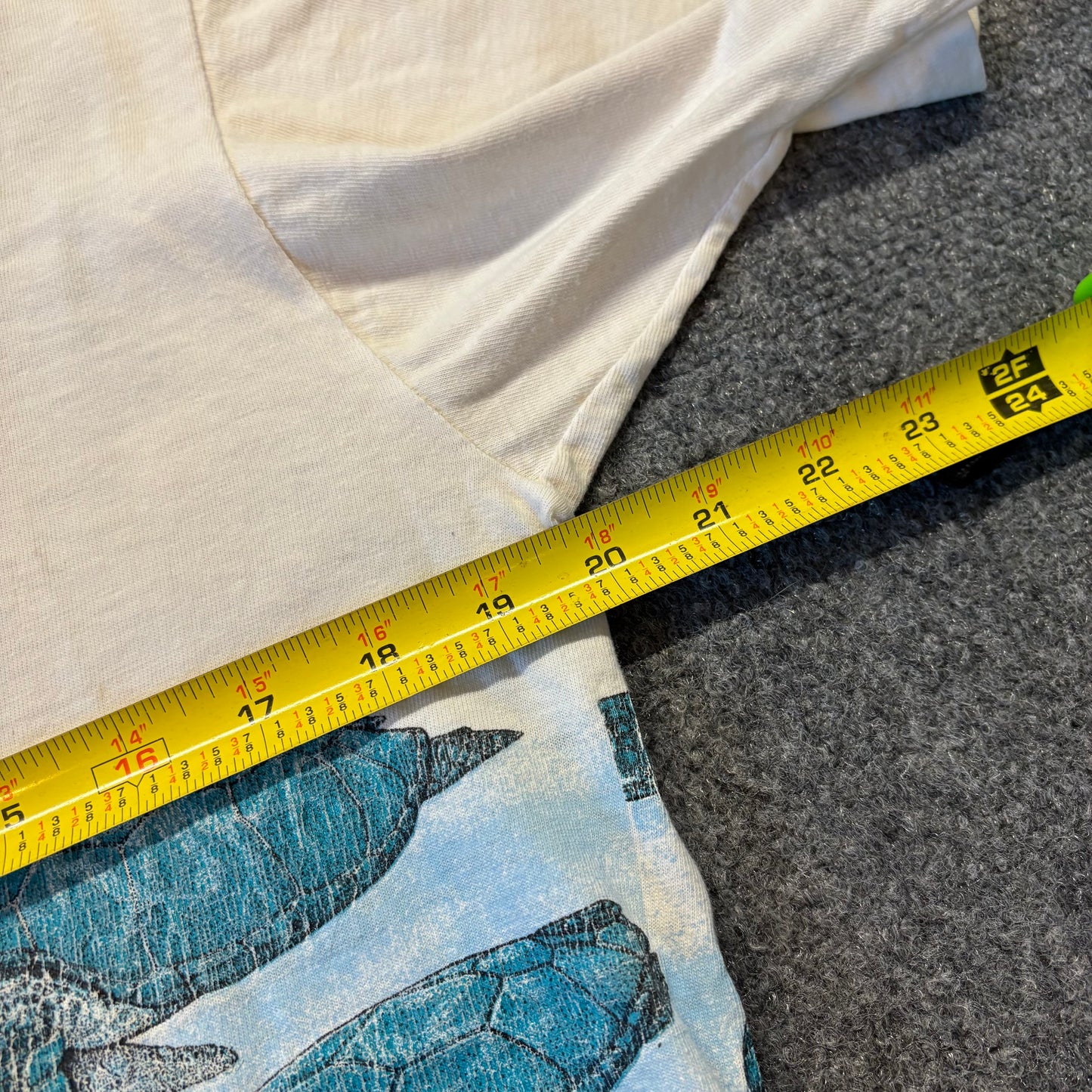 90s Wrap Around Aquarium of the Americas Shirt - L