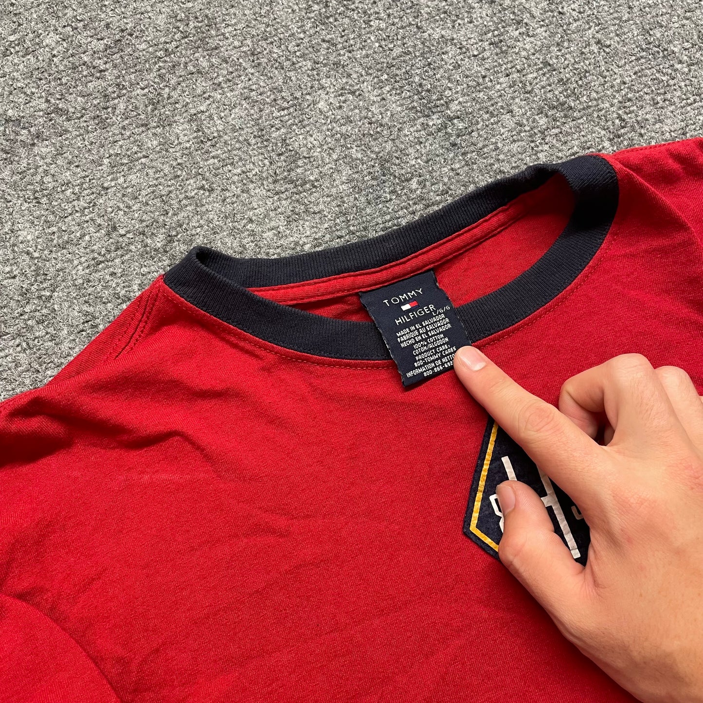 Y2K Tommy Hilfiger L/S - L