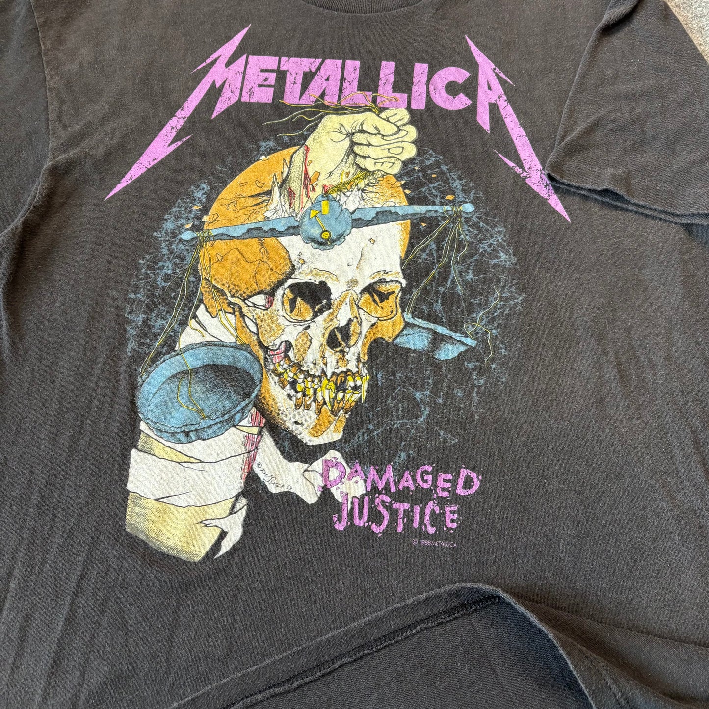 1988 Metallica Damaged Justice Tour T-Shirt - L
