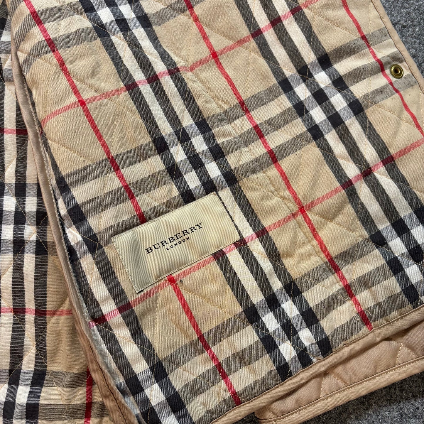 Women’s Burberry Jacket - L